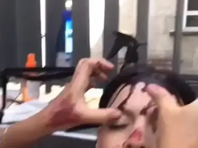 С три вида кръв мажат д-р Стилянова, актрисата шофира в ужасяващ вид след брутална сцена (Снимки)