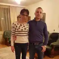 Синът на Цветанка Ризова живее като принц и юрка  „Мазерати” за 100 бона (Снимки)