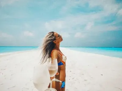 Снахата на Халваджиян пак на Малдивите