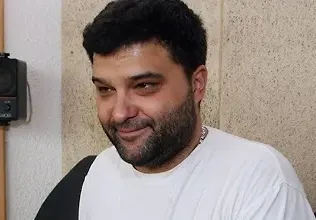 Соцстарлетката, обвинила Малък Тошко в изнасилване, се омъжва за италианец (Снимки)