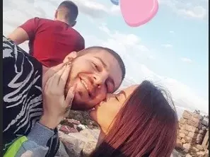 Сузанита и бившият й се събраха, бръмчат заедно в Египет