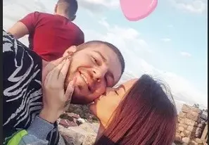 Сузанита и бившият й се събраха, бръмчат заедно в Египет