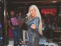 Тита по-оборотна от чалгаджийките, лапа по 50 бона на месец!