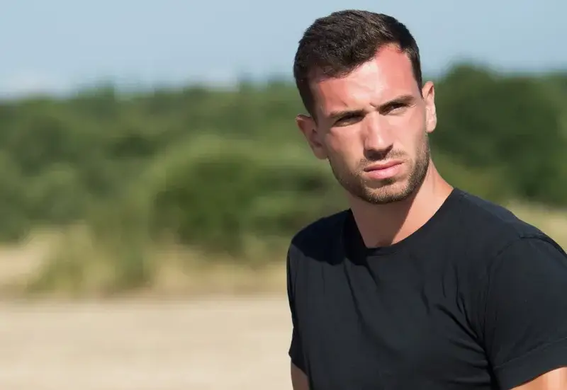 Томас от „Игри на волята” крие минало на... стриптийзьор (И то в бар за хомосексуални - Пикантни подробности)