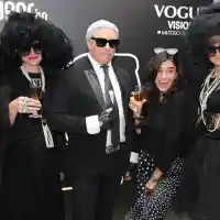 Топ модели и шоубизнес звезди почетоха Карл Лагерфелд в София