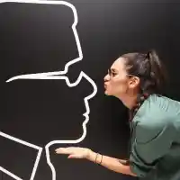 Топ модели и шоубизнес звезди почетоха Карл Лагерфелд в София