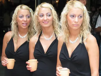 Тризначката Надежда КЪЛНЕ наред заради ареста в Англия (Била пияна?!)