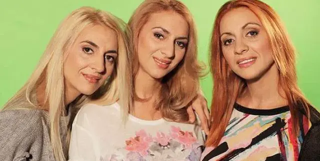 Тризначките се върнаха в България след ареста в Англия (Вяра и Надежда видимо отслабнали след стреса)