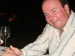 Вдовицата на Ангел Свинаря съди любовниците му за милиони (Горят с коли и апартаменти)