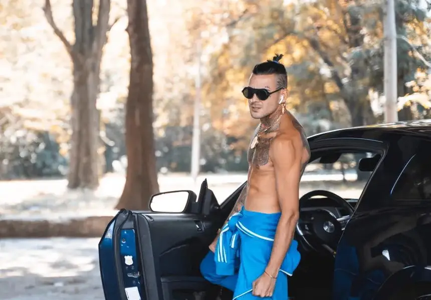 Венци Венц на косъм от зверска катастрофа заради гъзарски изпълнения