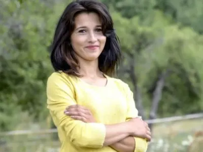 Веселка от „Фермата“ била ученичка, когато се омъжила