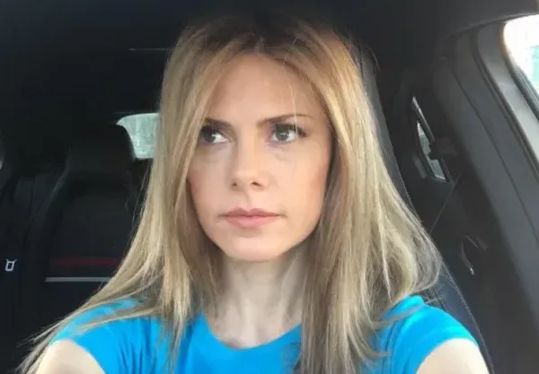 Деси Банова отново шофира след катастрофата
