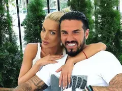 Следродилна депресия тресе Златка, хитрушата кръстила бебето Благо, за да прецака бившите жени на Джизъса