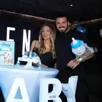 Златка Райкова и Благой поляха бебето в дискотека (Снимки от купона)