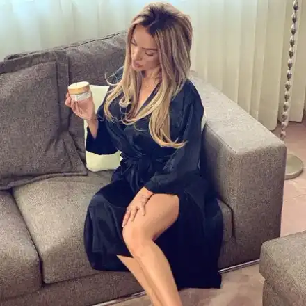 Златка Райкова не излиза от козметичните салони (Моделката заряза бебето на бавачка)