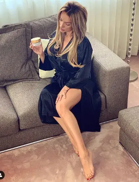 Златка Райкова не излиза от козметичните салони (Моделката заряза бебето на бавачка)