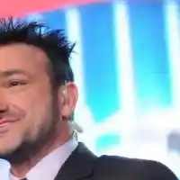 Зуека отказва цигарите с особена процедура