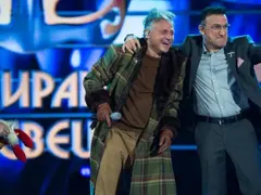4 години Къци носи едни и същи гащи, цепи стотинката на две