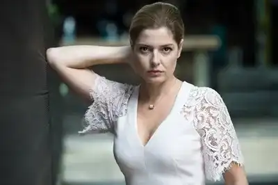 Алекс Сърчаджиева срещу Райна Кабаиванска за „БГ модна икона”