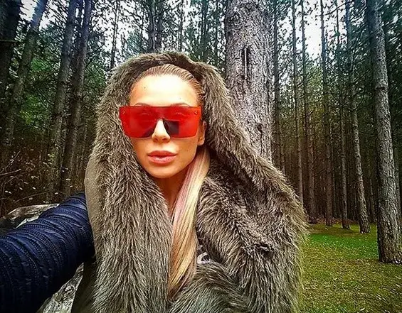 Ася Капчикова завъртя главата на млад и романтичен богаташ (Подробности)