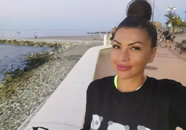 Битата от приятеля си швед Сани Алекса започна на чисто в Испания