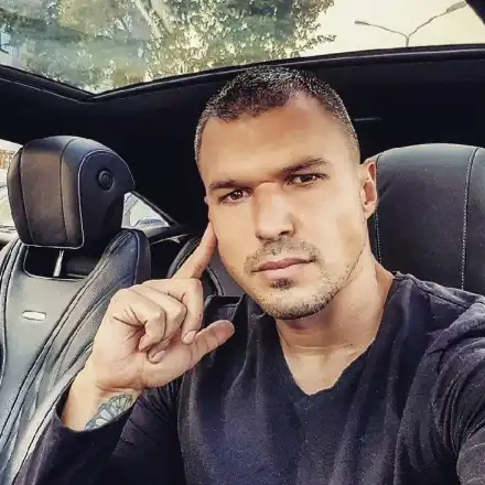 Бивша любовница хакна профила на Валери Божинов (Подробности)