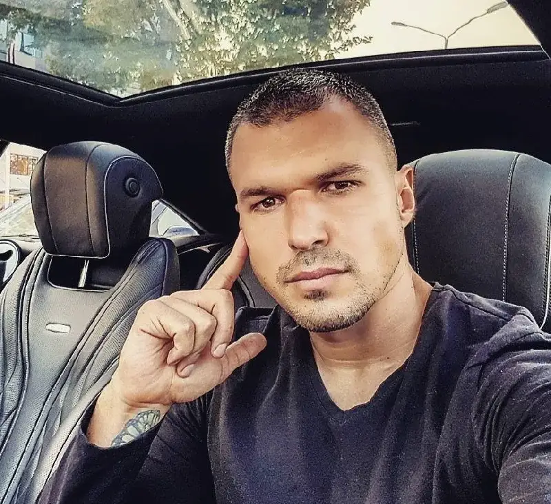 Бивша любовница хакна профила на Валери Божинов (Подробности)