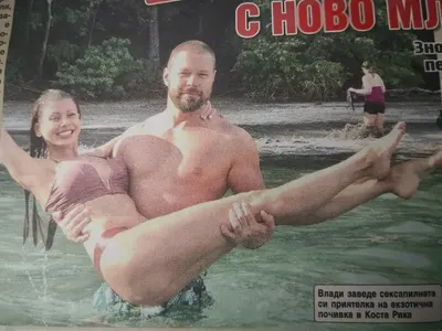 Бившият на Кали заби заби младо секси гадже, заведе я в Коста Рика (Фото на новата му)