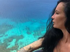 Цеци Красимирова я огря меден месец