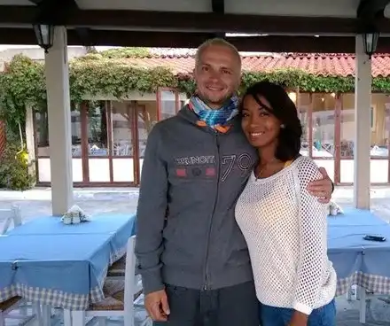 Део и жена му затънаха в кредити заради палата в Годеч