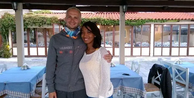 Део и жена му затънаха в кредити заради палата в Годеч