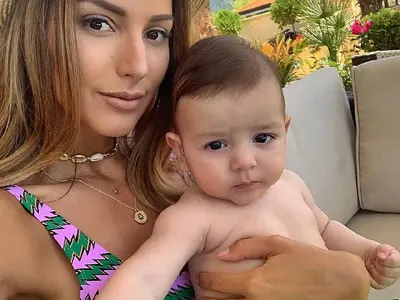 Детето на Петканови се преби на детската площадка (Палавият Габриел тупна от пързалката)