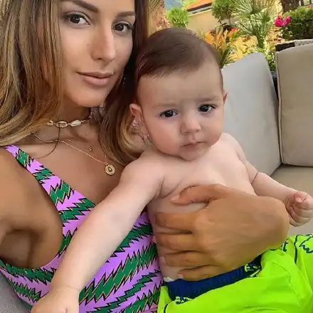 Детето на Петканови се преби на детската площадка (Палавият Габриел тупна от пързалката)