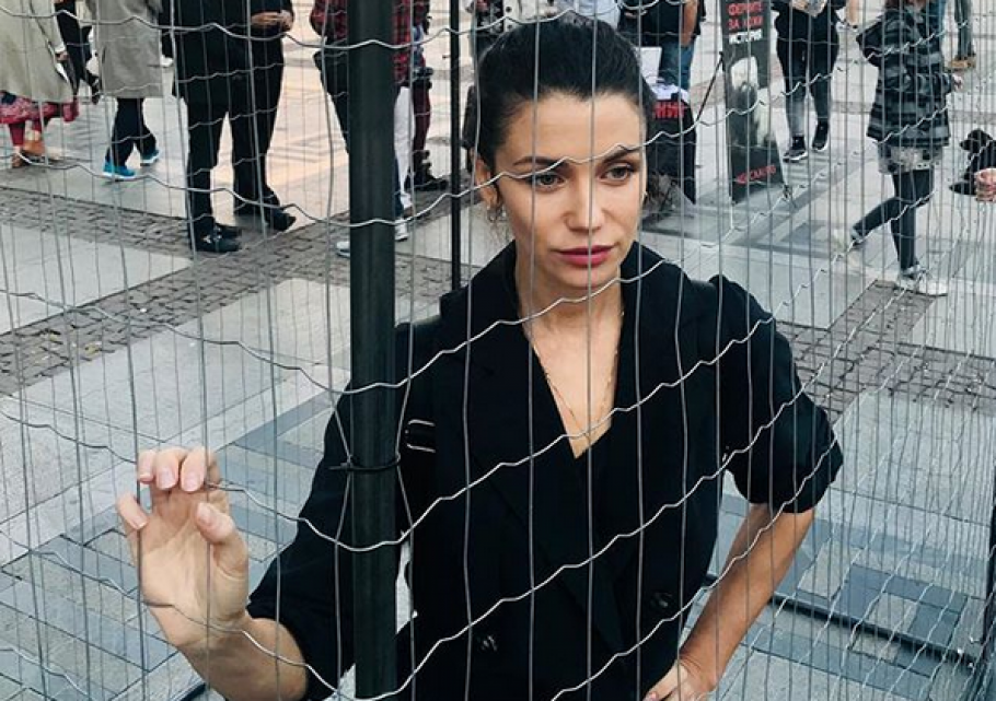 Диляна Попова влезе в клетка заради животни