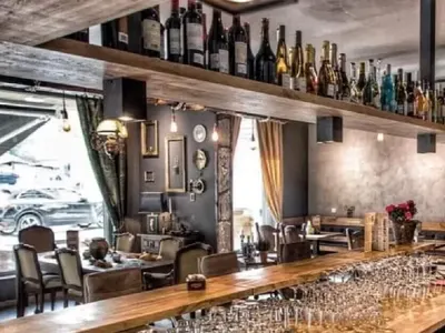 Джино вложил всичко в новото си заведение (Вижте американския пъб на Бианкалана)