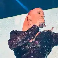 Емилия е бременна в 4-ия месец