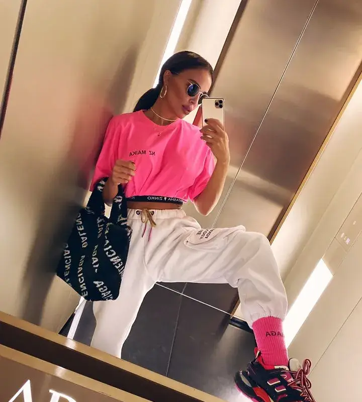 Галена и Николета Лозанова на розова вълна