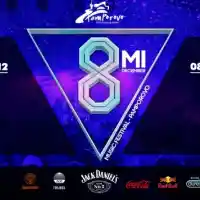 Гери-Никол ще пее по бански на Студентския празник