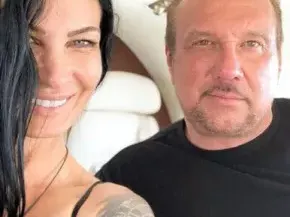 Хлебчета за влюбени на сватбеното пътешествие на Цеци Красимирова и Струмейтис