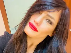 Жана Бергендорф смени косата и смъкна доста килца