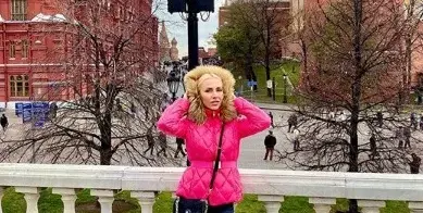Жаси си подари скъпа разходка до Москва