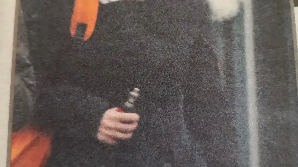 Жени Марчева дими като комин (Фото)