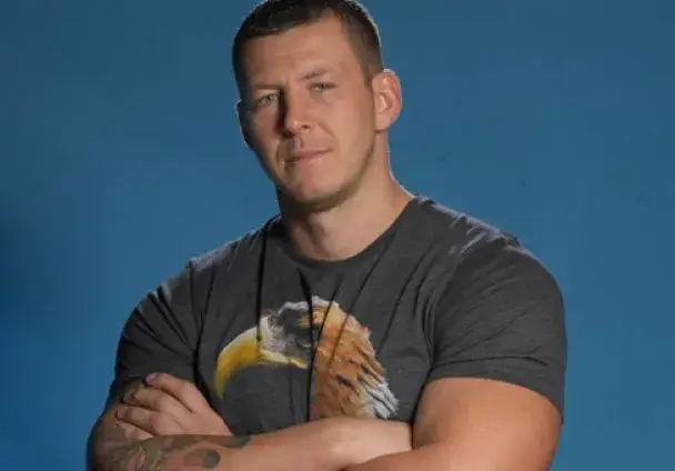 Какво се случва с Боби Ръгбиста? Риалити героят се покри