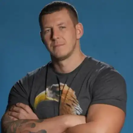 Какво се случва с Боби Ръгбиста? Риалити героят се покри