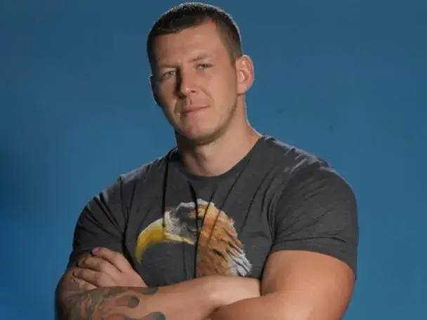 Какво се случва с Боби Ръгбиста? Риалити героят се покри