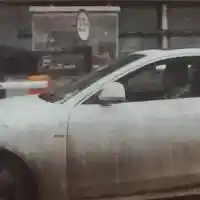 Калин Врачански в истерия, пак надраха колата му