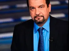Криза на средната възраст, Ники Кънчев боядиса косата си в гарваново черно