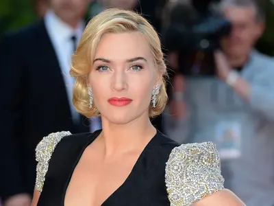 Лорд Евгени Минчев в модна атака: Любен Дилов- син, по-син от всякога, Киркоров надяна Панагюрското златно съкровище,  25 см  му е на Джони Деп и още + снимки