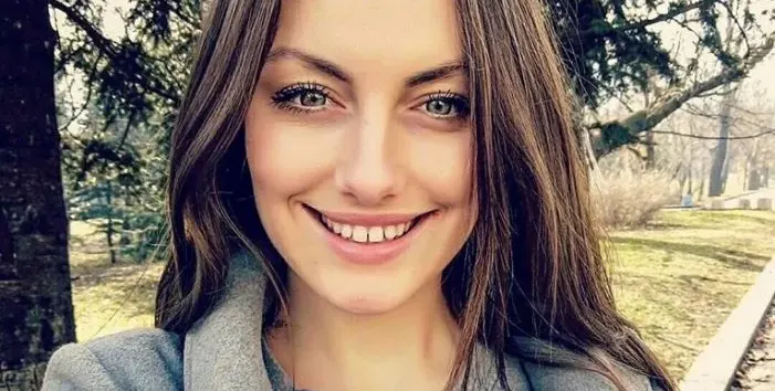 Мис България Марина Войкова става писател (Хубавицата пише книга за модерната жена)