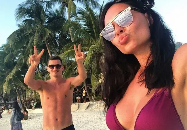 Мис Национален отбор по футбол скъсва гаджето си в леглото